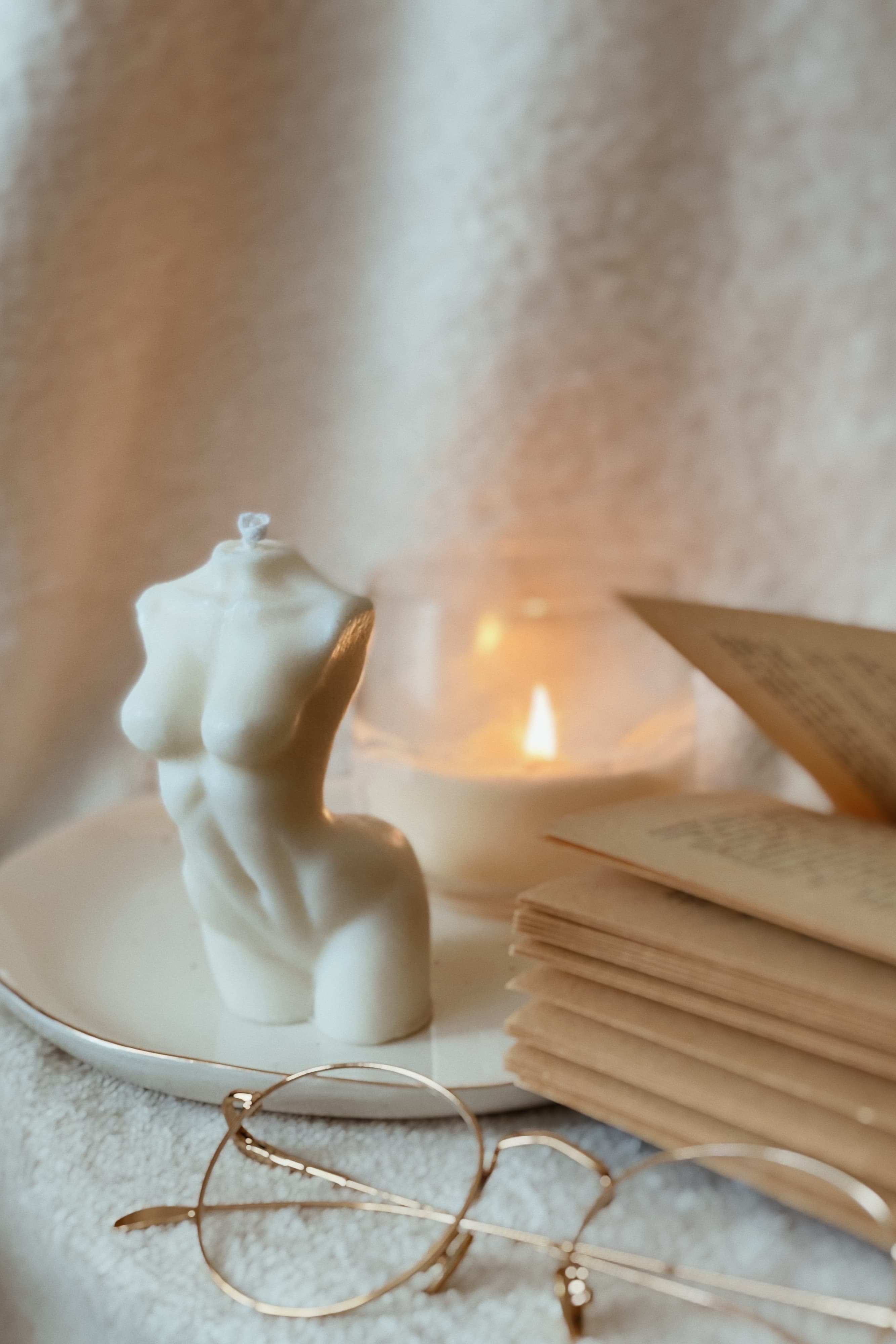 Scented Soy Decorative Candle Bust of a Woman Creamy Latte