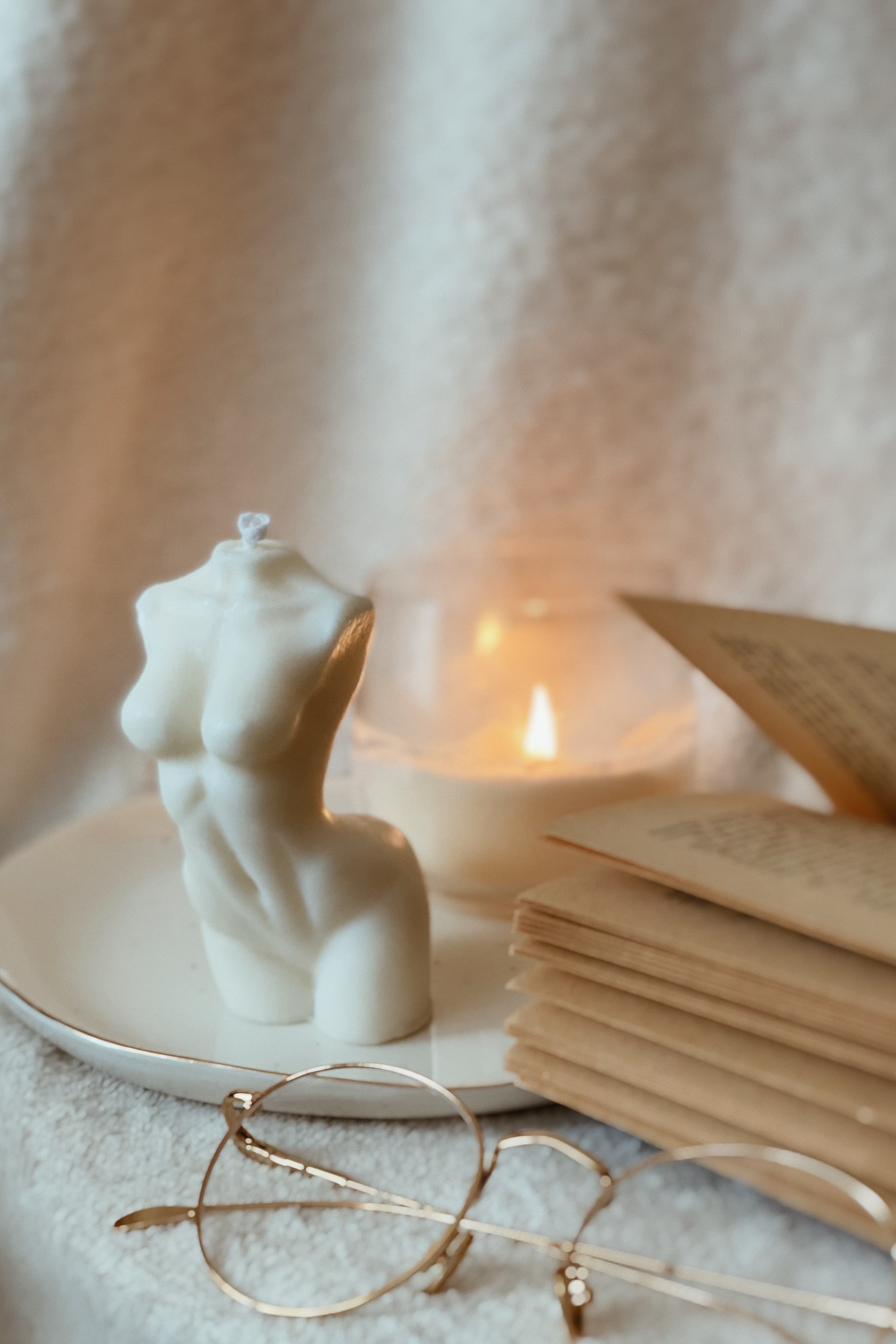Scented Soy Decorative Candle Bust of a Woman Dreamy Chocolate